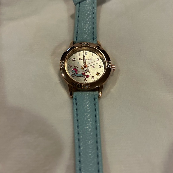 Sanrio Cinnamonroll Watch Cute Cartoon Rose Gold Belt Watch Women‘s Quartz - Picture 1 of 4